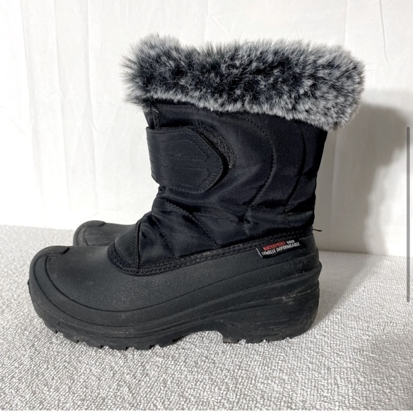Ice Fields Black Insulated Short Winter Boots With Faux Fur Trim Ankle Boots 7 - Picture 4 of 14